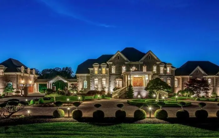 Luxury Estate For Filming