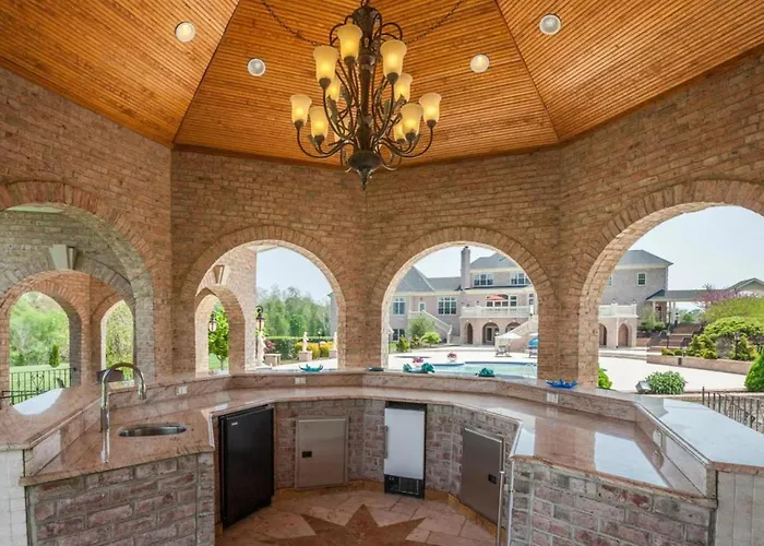 Luxury Estate For Filming